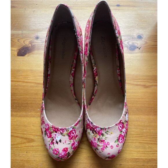 Barbie Pink Floral Pumps size 8-8.5 NEVER WORN w/ box - Picture 3 of 7